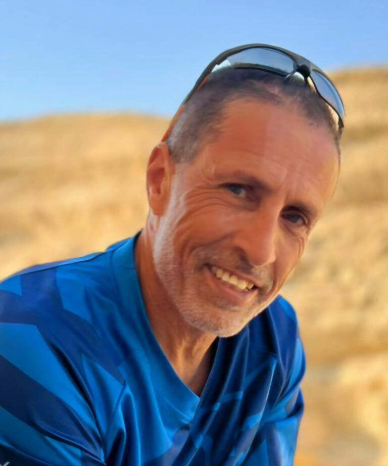 איל הרמתי, מדריך אופני שטח, מחייך בשטח
